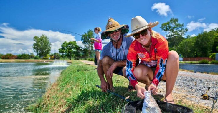 Wonga: Hook-A-Barra Gourmet Farm Tour - Experience Highlights