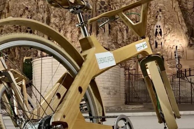 Wooden Bike Tour Highlights of the City - Cancellation and Weather Policies