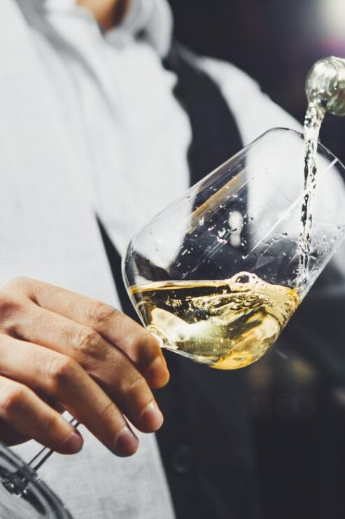 Woodinville Wine Country: Artisan Hill Wine Tasting Pass - Experience Highlights