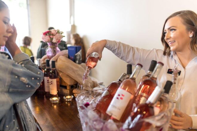Woodinville Wine Country: Downtown Wine Tasting Pass - Included