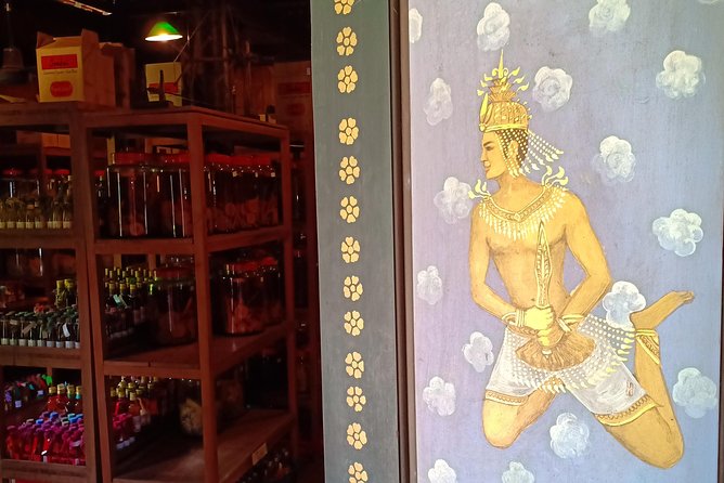 Workshop Visit and Sombai Liqueur Tasting - Guide and Information