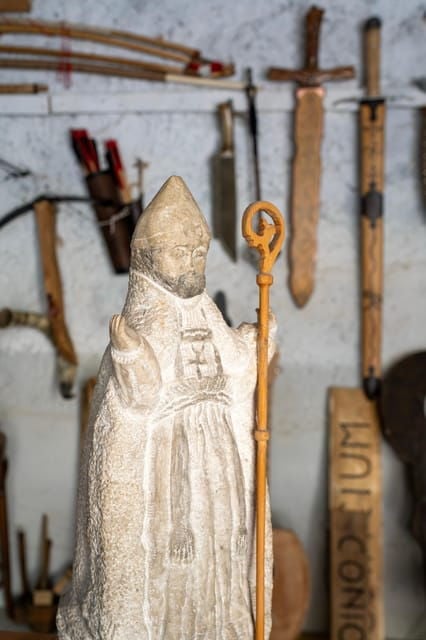 Workshop With the Master Stonemason of San Donato - Booking and Reservation Details