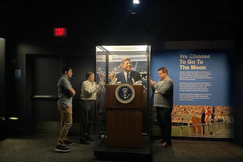 World Cup: Houston NASA Spanish Tour Guide & Tunnel Tour - What to Expect from the Tour