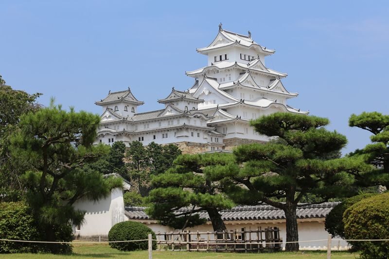 World Heritage Himeji Castle & Akashi Kaikyo Bridge Walking Tour - At a glance