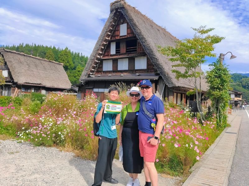 World Heritage Shirakawa-go and KanazawaTour by Professional guide - Kenrokuen: a guided look at one of Japan’s famous gardens