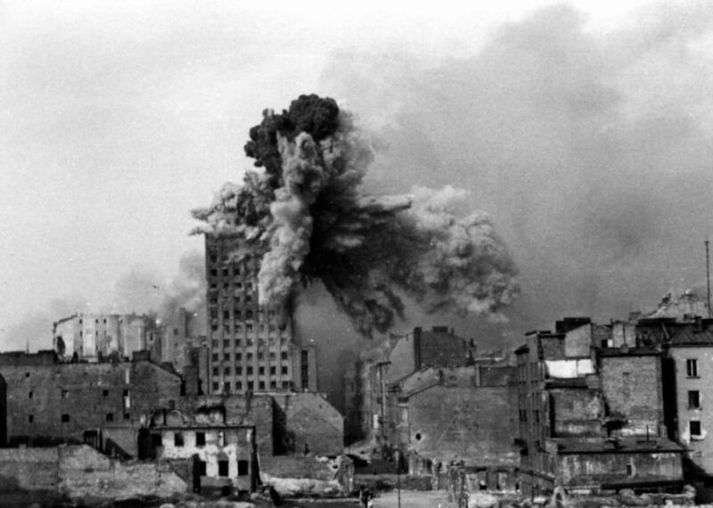 World War 2 in Warsaw walking tour in English - What You Should Know Before Booking