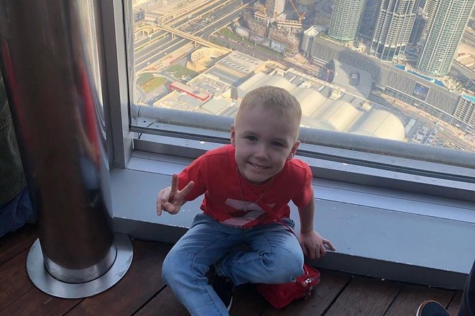 World's Highest Lounge At Burj Khalifa : Levels 154 153 152 (With Options) - Booking and Pricing Information