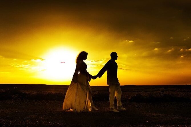 WOW Dinner at Agafay Desert With Sunset From Marrakech - Date and Logistics