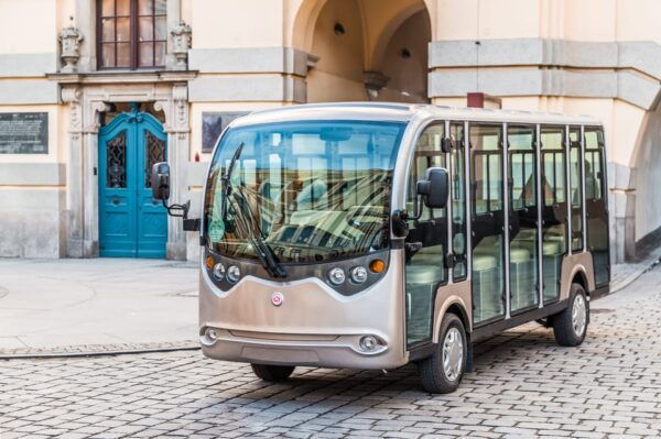 Wroclaw: 1-Hour Sightseeing Tour by Electric Car - Languages Offered