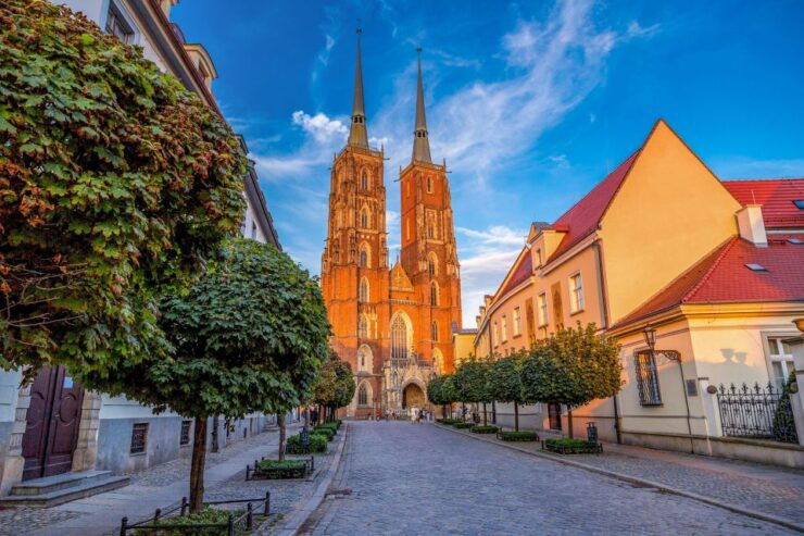 Wroclaw: 3.5-Hour City Tour With University & Cathedral - Tour Duration and Cancellation Policy