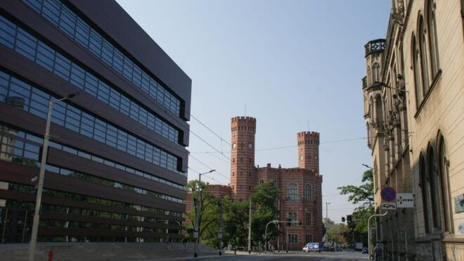 Wrocław Differently – Unknown Alleys of the City (2 Hours) - Cultural and Historical Insights