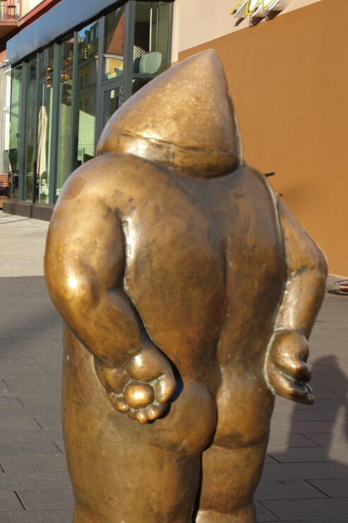 Wrocław: Following the Dwarfs. See the City Differently! 2h - Journey Through Communisms Orange Alternative