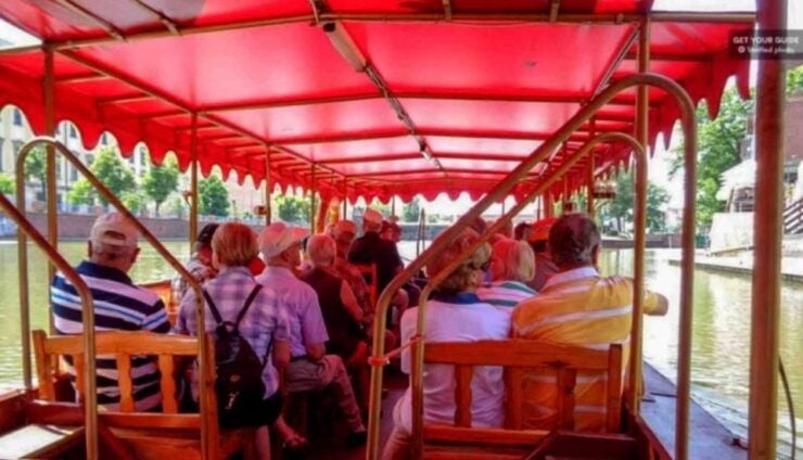 Wrocław: Gondola Cruise With a Guide - Good To Know