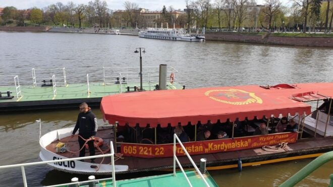 Wrocław: Gondola Cruise With a Guide - Key Sites Visited