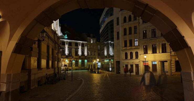 Wroclaw: Guided City Night Tour - Tour Booking Details