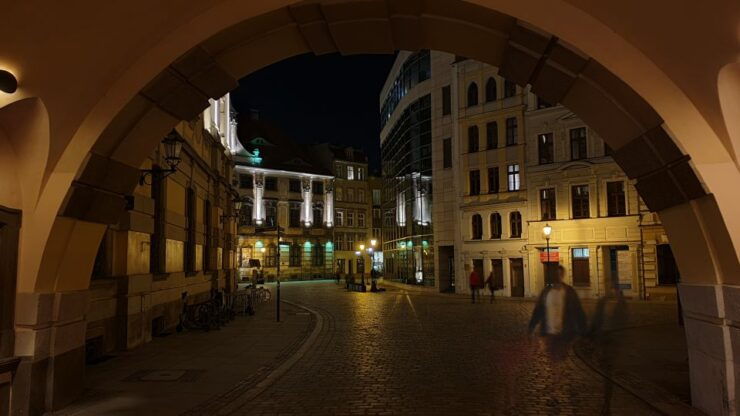 Wroclaw: Guided City Night Tour - Tour Experience Highlights
