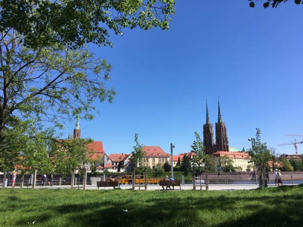 Wroclaw: Guided City Walk - Local Legends and Gnomes