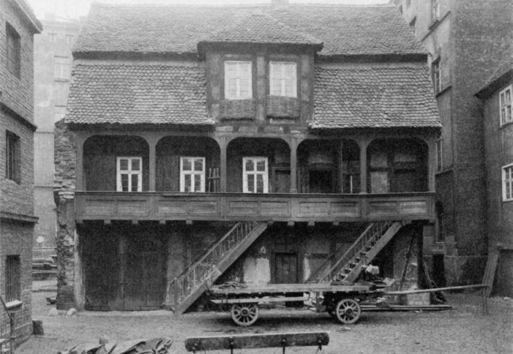 Wrocław: Jewish Heritage and History Private Tour - Experience Highlights