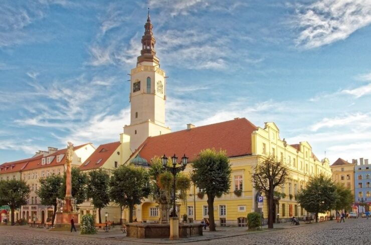 Wroclaw: Lower Silesia, Ksiaz Castle & Church of Peace Tour - Ticket Benefits