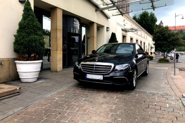 Wroclaw: Private Transfer From/To Krakow - Booking Information