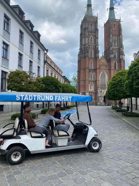 Wroclaw: Private UNLIMITED beer incl. City Tour By Golf Cart - The Itinerary Breakdown