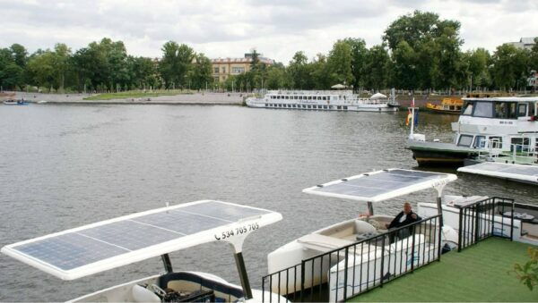 Wrocław: Solar Gondola Cruise on the Oder With a Guide - Starting Location and Duration