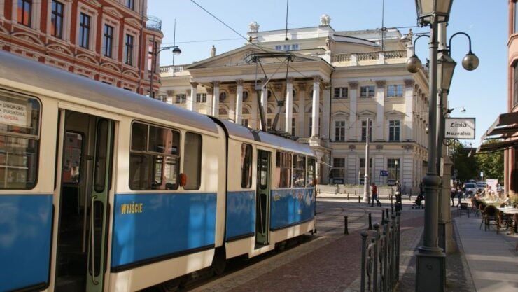 Wroclaw: Tour by Large Historic Tram - Booking Details