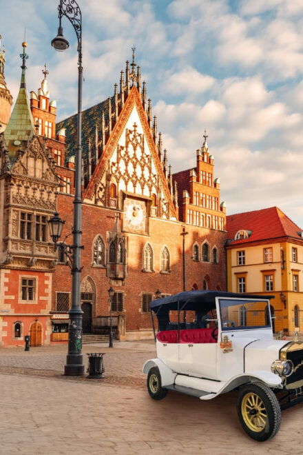 Wrocław: Tour of the Old Town in an Imperial E-car - Transportation Details
