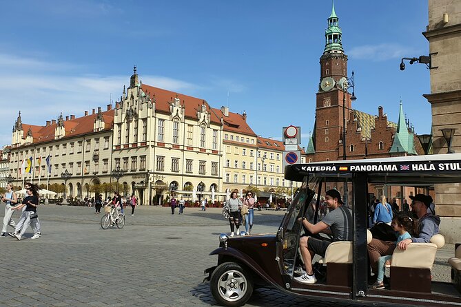 Wroclaw: Tour With RETRO E-Bus, 2h Gr. 3-7 People, English-Guide - Good To Know