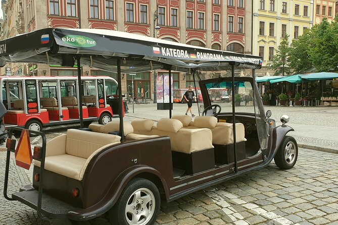 Wroclaw: Tour With RETRO E-Bus, 2h Gr. 3-7 People, English-Guide - Guide and Inclusions