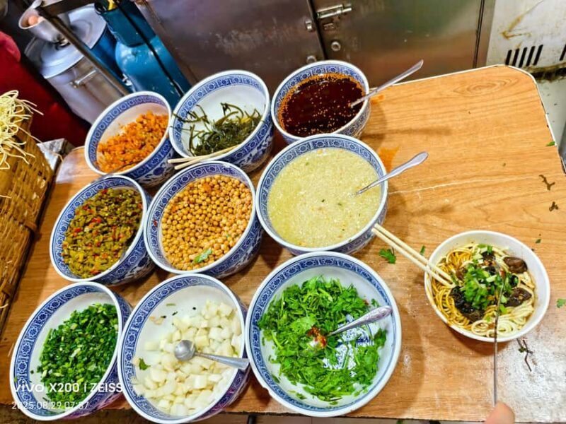 Wuhan: Guided Street Food Tour on Sanhaiguan Road - A Closer Look at the Sanhaiguan Road Food Tour