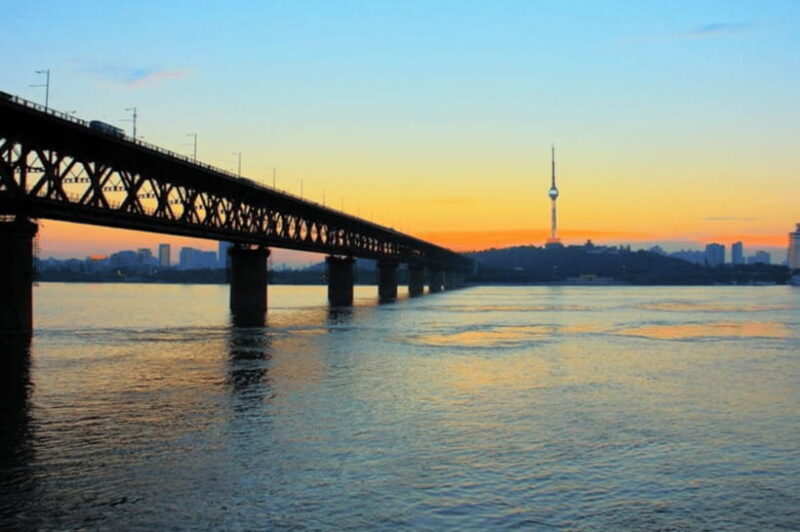 Wuhan in a Day: Local Flavors, Iconic Sites&Hidden Treasures - Exploring Wuhan’s Hidden and Celebrated Sights