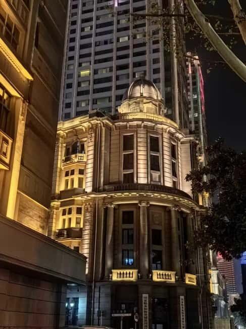 Wuhan: Night Walking Tour with Guide - Exploring Wuhan’s "Oriental Chicago" by Night