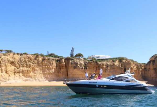 Xclusive Luxury Yacht Albufeira - Inclusions