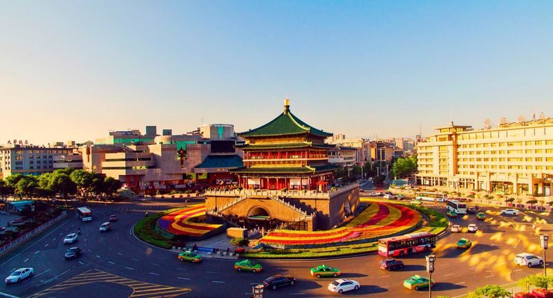 Xian Bell and Drum Tower & City Wall One-Day Small Group Tour - Choosing lunch: Biangbiang noodles or yangrou paomo