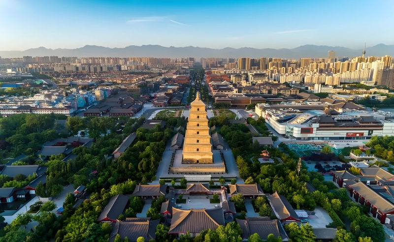 Xian Giant Wild Goose Pagoda and City Wall One-Day Tour - Muslim Street, a food stop with loose ends