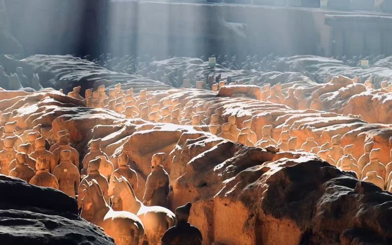 Xian Terracotta Army Group Tour Half-Day Trip (Chinese/English/Japanese/Spanish Optional) - The scale of Pit 1 hits first