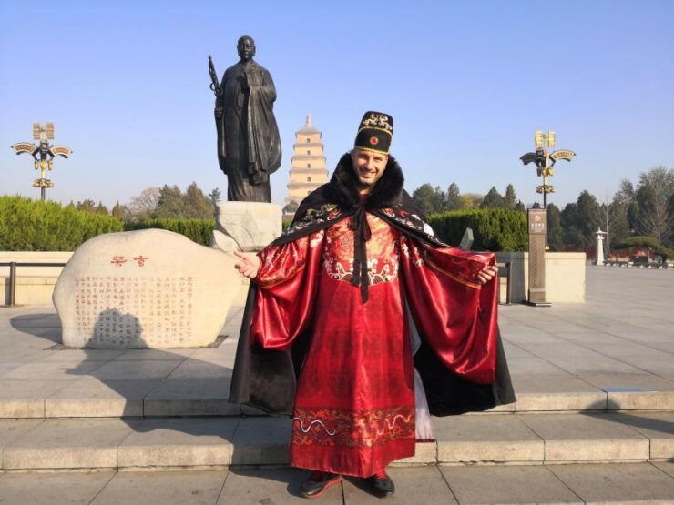 Xian: City Highlights Walking or Cycling Private Tour - Duration and Languages Offered