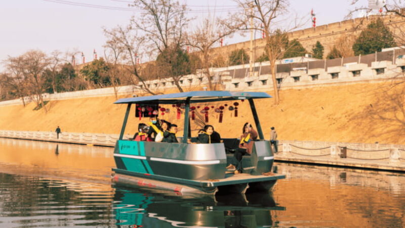 Xi'an: City Wall Moat Smart Boat Tour - The Experience in Detail