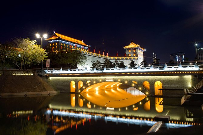 Xian Evening Tour: South Gate Square, Fountain Show Square - Tour Activities