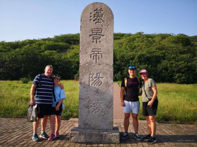 Xi'an: Han Yang Ling Tomb Archaeology Tour with Options - Exploring the Han Yang Ling Tomb Archaeology Tour in Xian