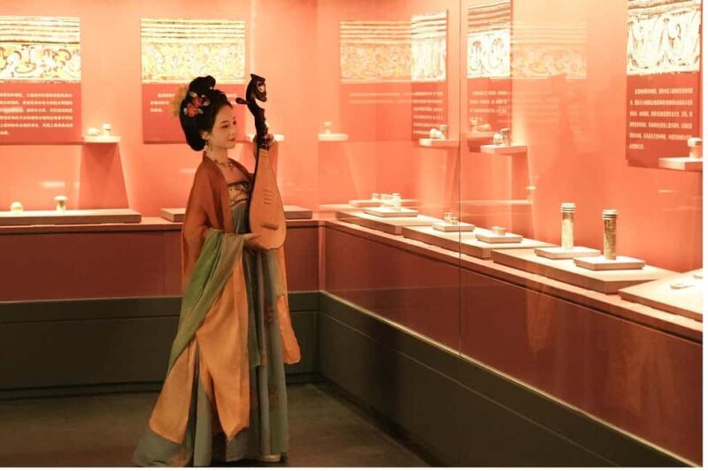 Xian: Hanfu Costume Experience & Ancient-Modern Photoshoot - Accessibility & Practical Tips