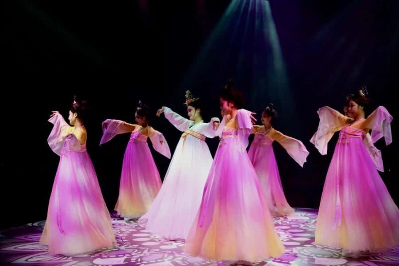 Xi'an: Royal Cultural Dinner Show  WuHuangShengYan - In-Depth Breakdown of the Experience