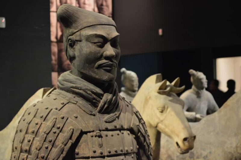 Xi'an: Russian-Guided Day Tour or Terracotta Army Only - Itinerary Breakdown: What You Can Expect