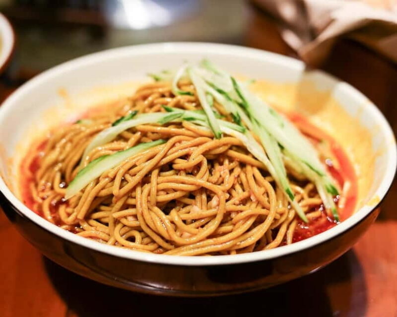 Xian: Terracotta Warriors, City Wall, and Tuktuk Food Tour - The Experience: What to Expect Day-By-Day