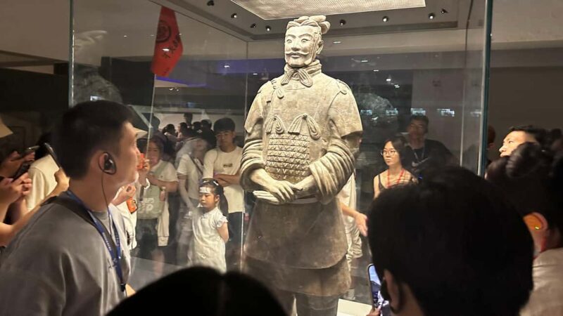 Xi'an:Terracotta Army Guided Tour by Expert Guide w/Transfer - Frequently Asked Questions