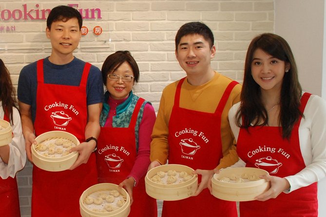 Xiao Long Bao, Chicken Vermicelli With Mushroom and Sesame Oil, Tofu Strips Salad, Bubble Milk Tea. - Common Questions