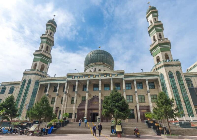 Xining: Tibetan Culture Museum and Food Tour with Guide - Exploring Tibetan Culture and Local Flavors in Xining: A Detailed Review