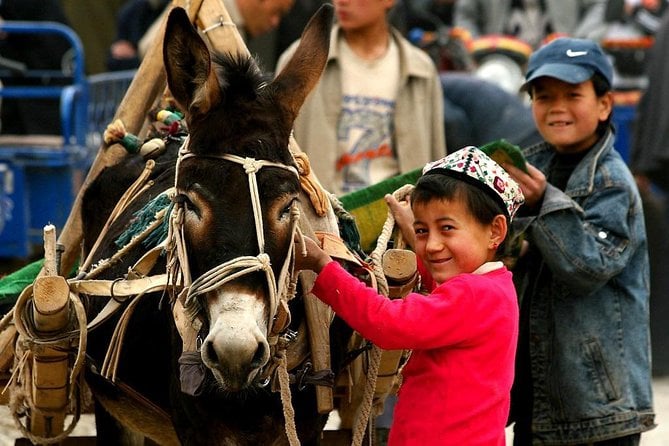 Xinjiang Best Classic Silk Road Tour With Locals - Meeting and Pickup Information