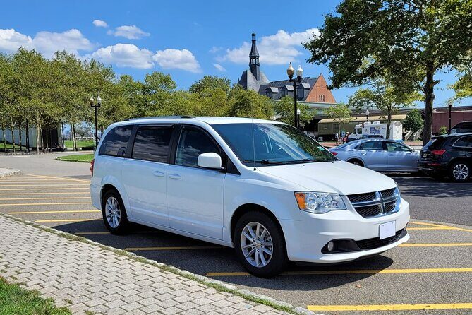 XL Mini Van from EWR Airport to Cape Liberty Cruise Terminal - Why Choose the XL Mini Van Service?